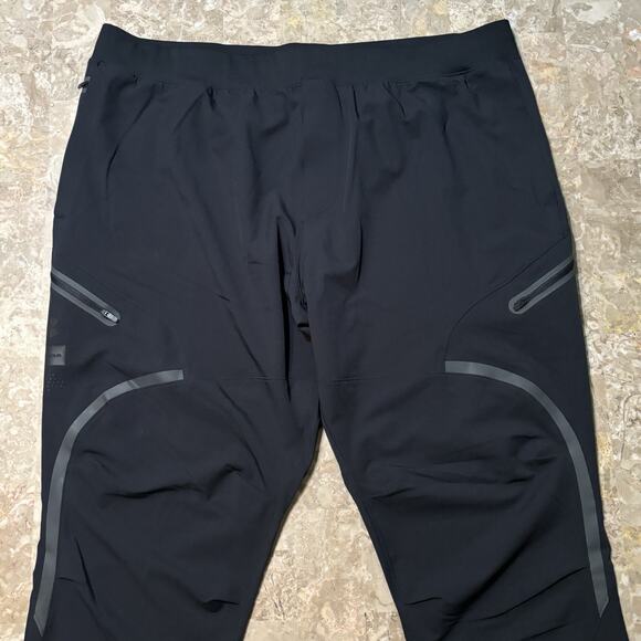Under Armour Unstoppable Joggers Mens 3XL Black Fitted Sweatpants Gym Running - Picture 1 of 11